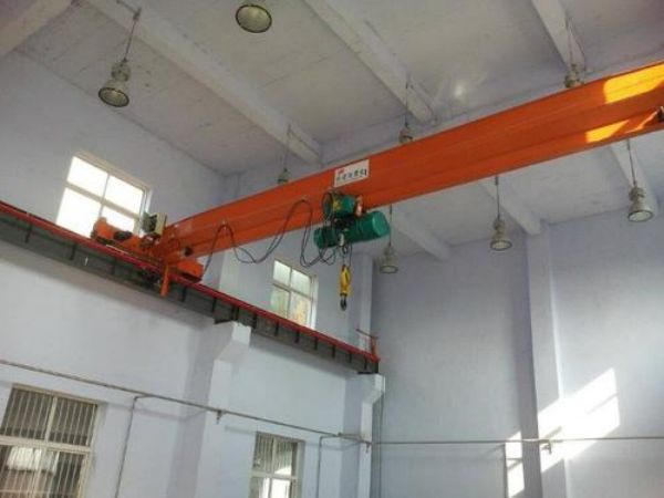 夷陵区吊车租赁电话_吊车租赁需要考虑哪些因素